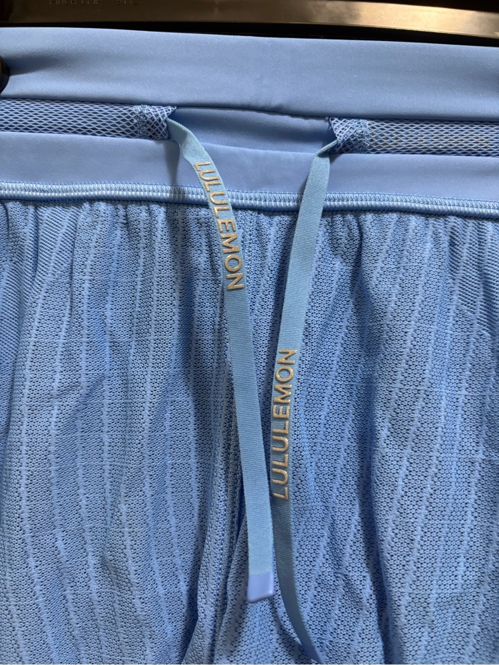 NWT!🍋🍋Lululemon Fast And Free Airflow Mid-Rise Running Short 3”🍋🍋. Size 8. - Picture 10 of 15
